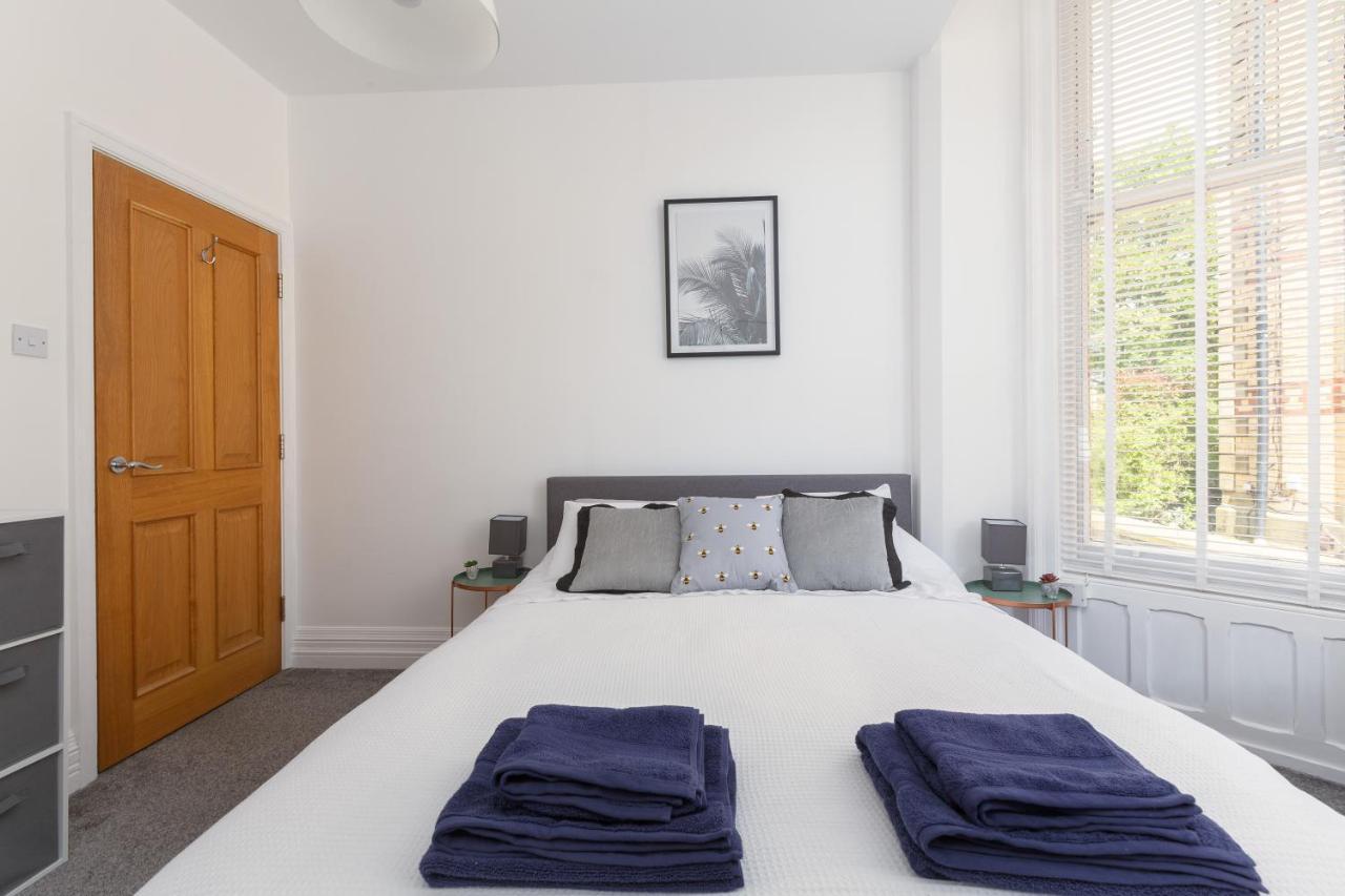 Charles Alexander Short Stay - Clifton Drive Beach Retreat Lytham St Annes Exterior foto