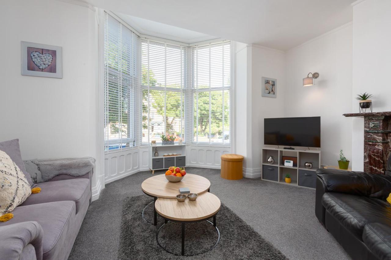 Charles Alexander Short Stay - Clifton Drive Beach Retreat Lytham St Annes Exterior foto